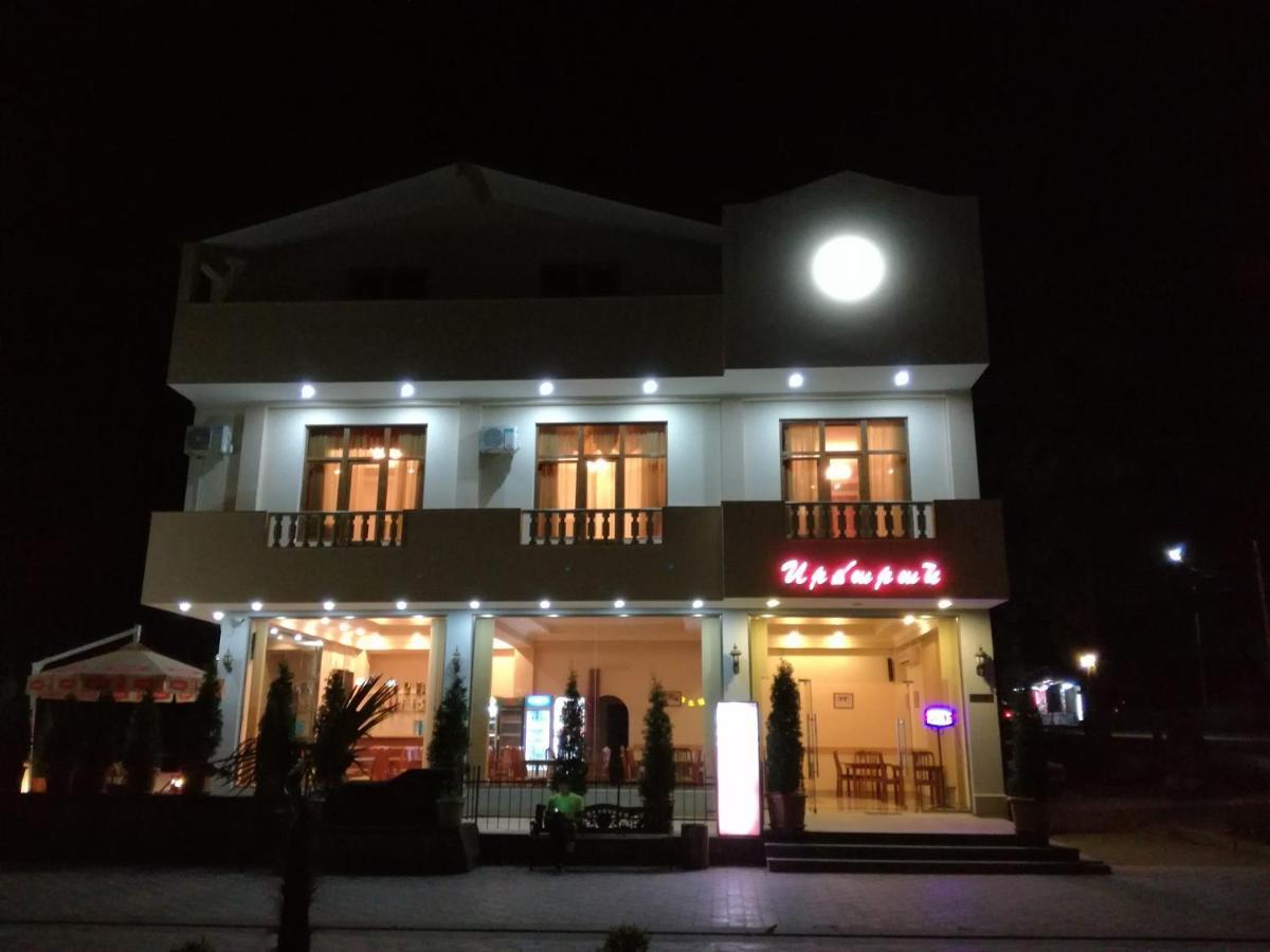 Ruzan Hotel Ijevan Eksteriør billede