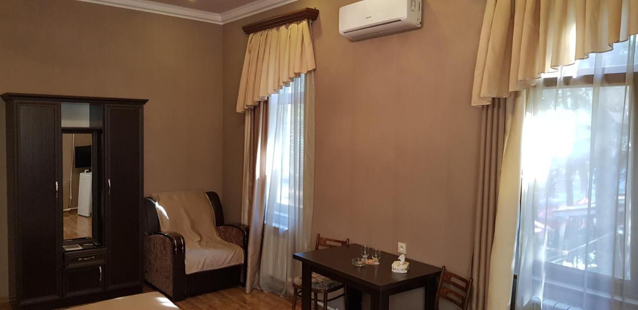 Ruzan Hotel Ijevan Eksteriør billede