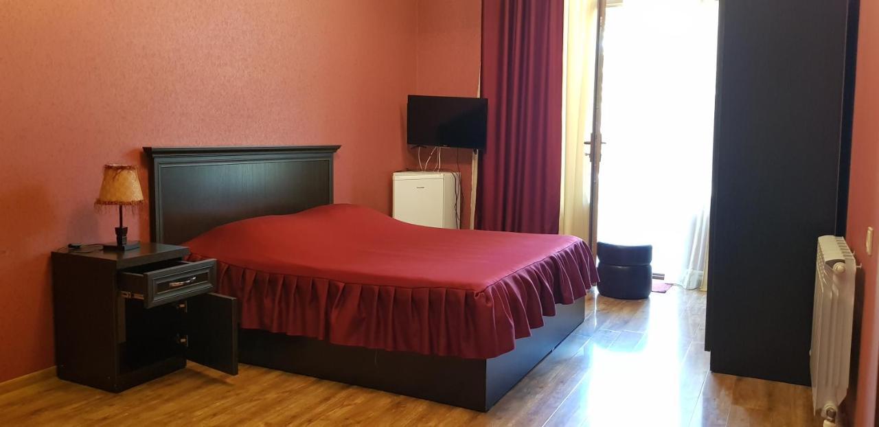 Ruzan Hotel Ijevan Eksteriør billede