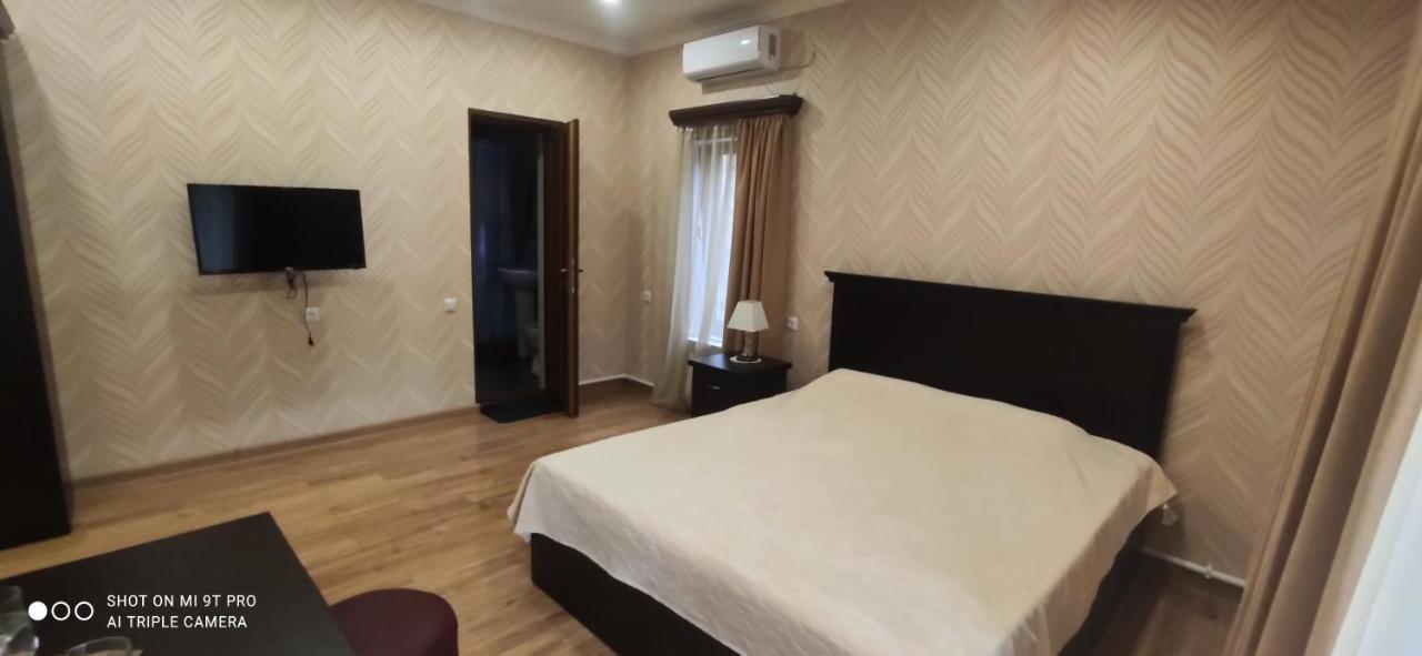Ruzan Hotel Ijevan Eksteriør billede